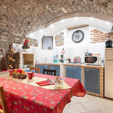 La Taverna Da Irene Roe エクステリア 写真